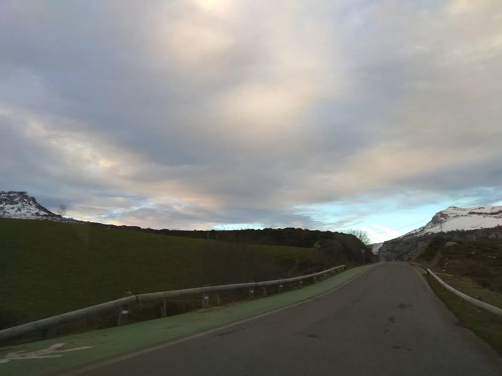 Aparcamiento gratuito en Arredondo-Portillo de la Sía en Soba (Cantabria)