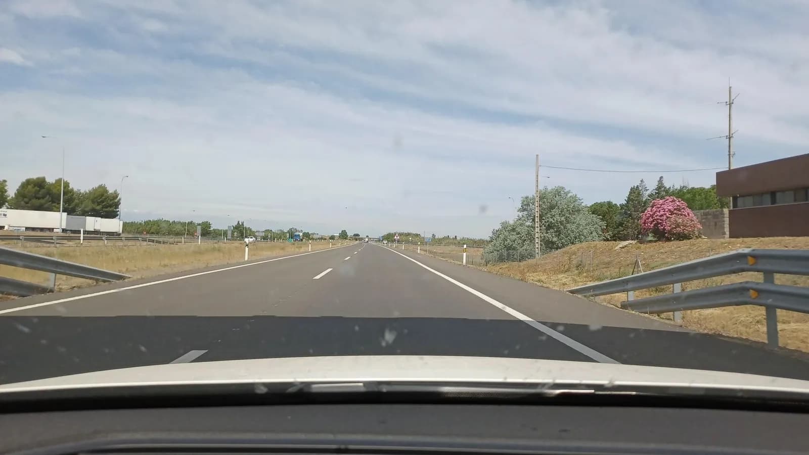 Aparcamiento gratuito en Autopista del Ebro en Sobradiel (Zaragoza)