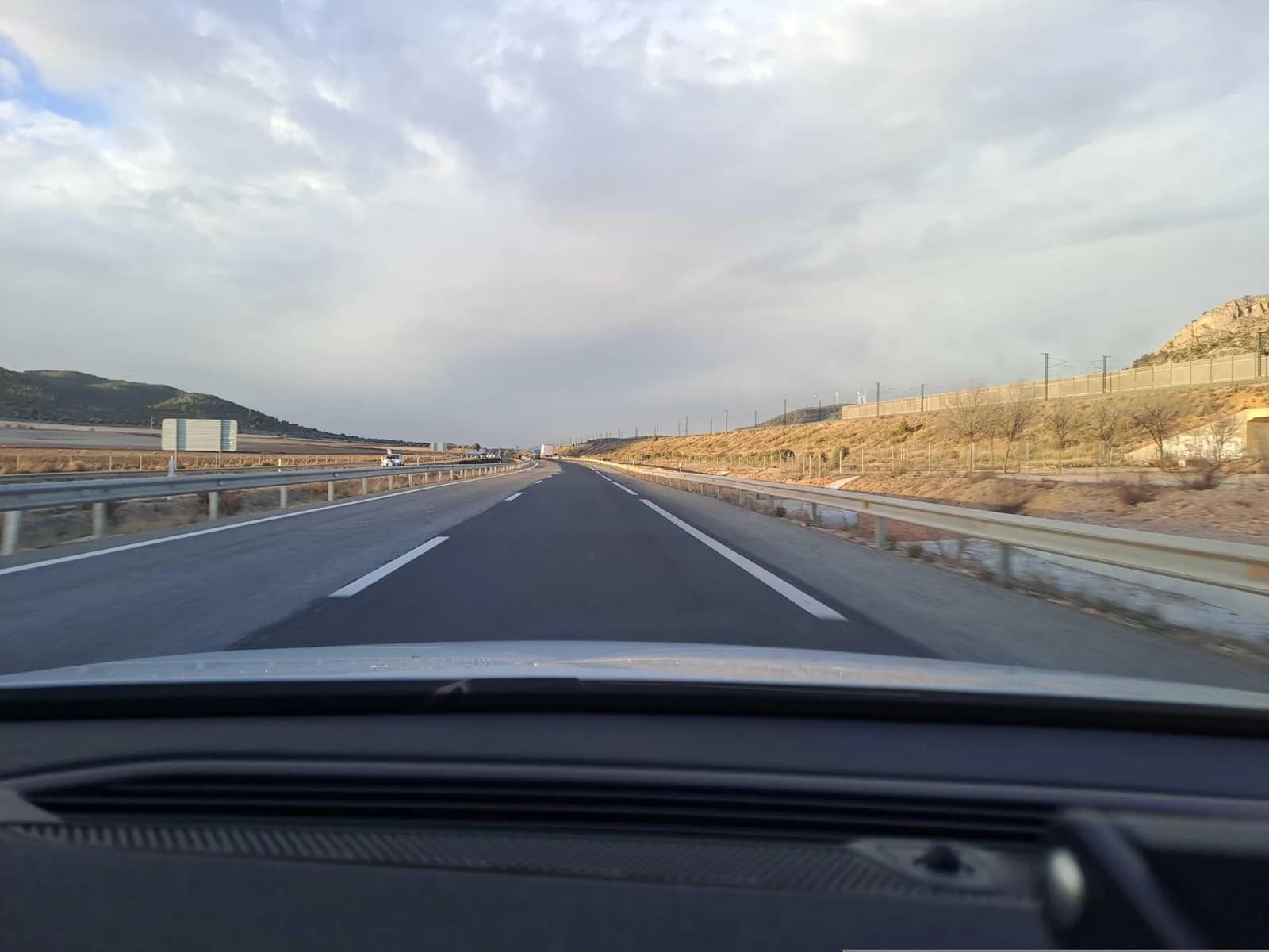 Aparcamiento gratuito en Autovía de Alicante en Caudete (Albacete)