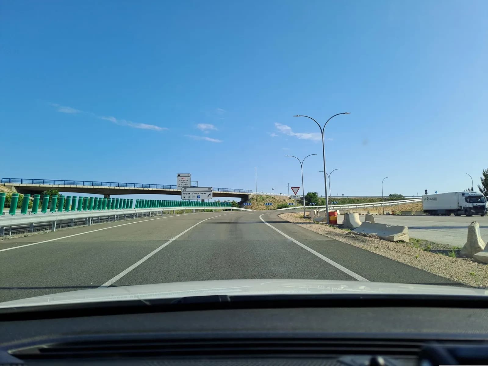 Aparcamiento gratuito en Autovía de Alicante en Caudete (Albacete)