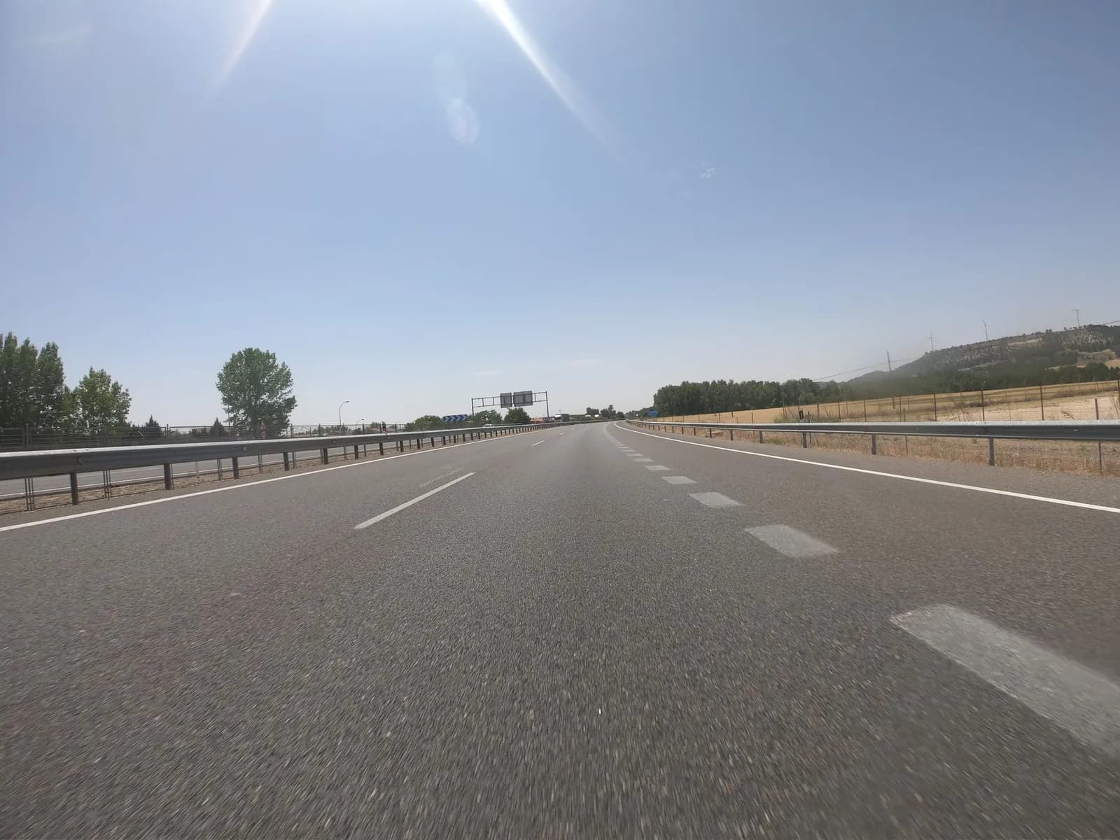 Aparcamiento gratuito en Autovía de Castilla en Venta de Baños (Palencia)
