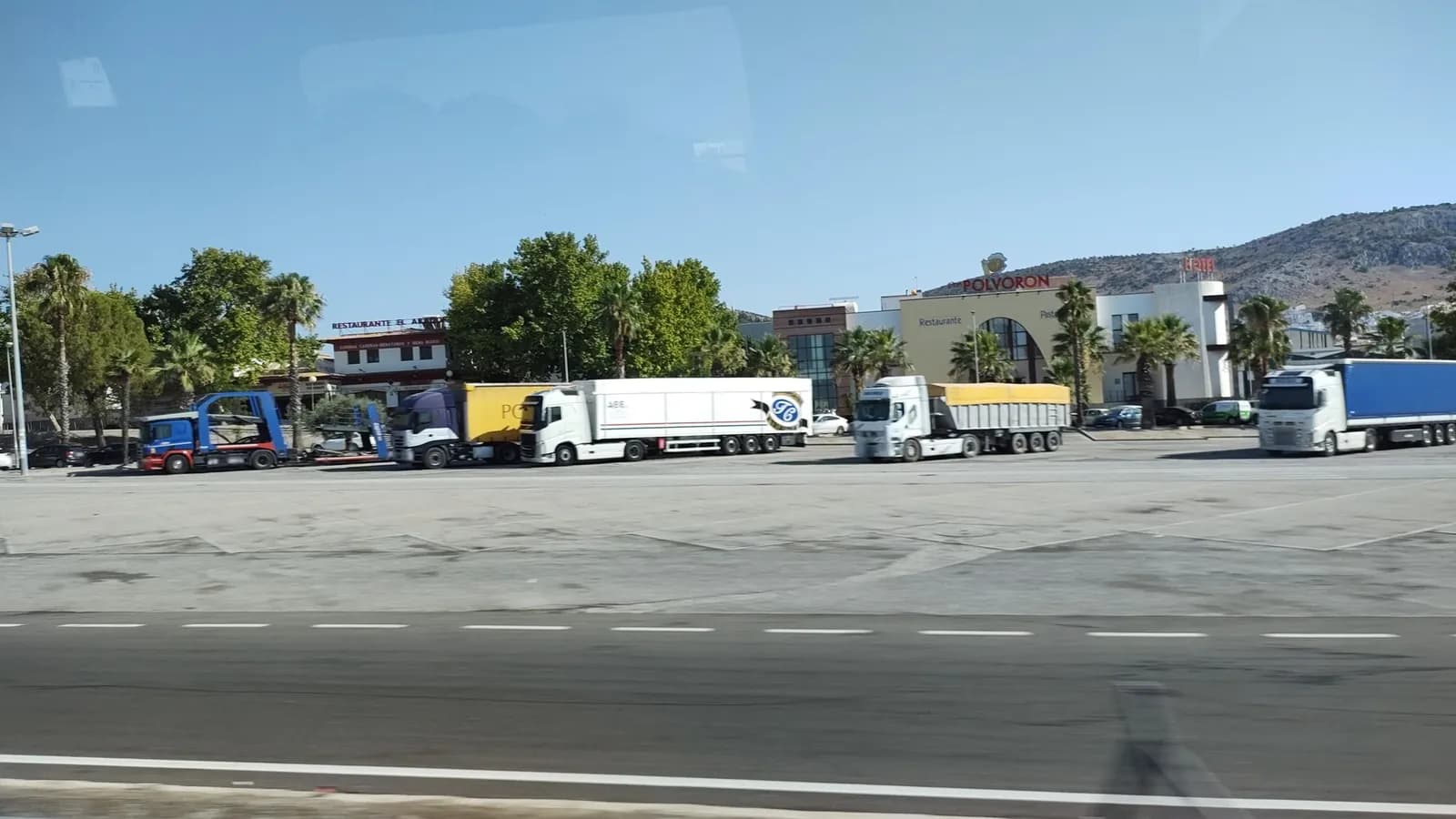 Aparcamiento gratuito en Autovía de Sevilla a Almería por Granada en Estepa (Sevilla)