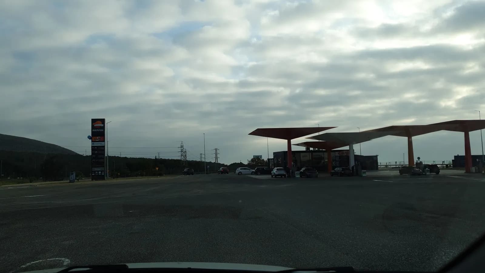 Aparcamiento gratuito en Autovía del Mediterráneo en Torremolinos (Málaga)