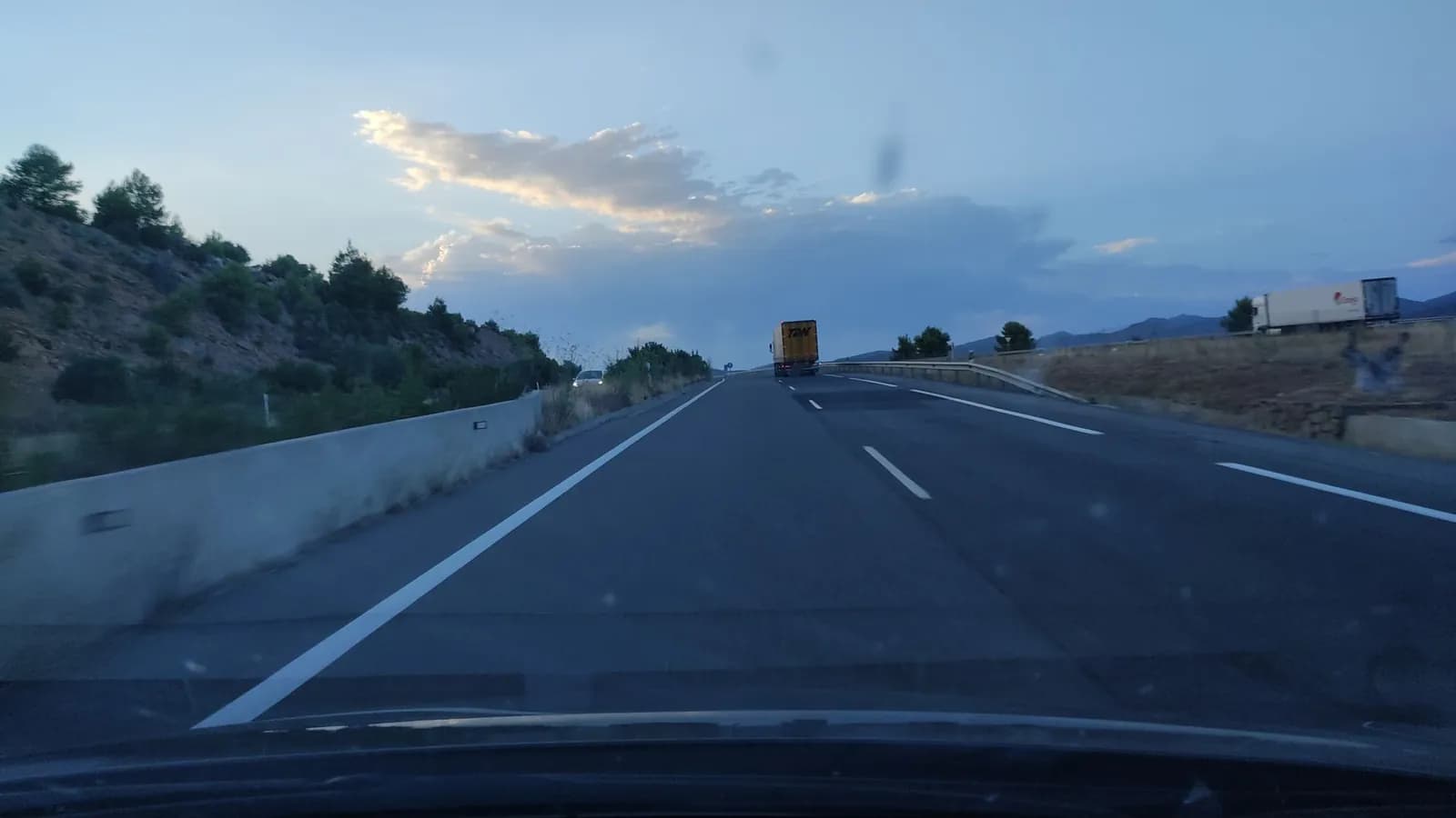 Aparcamiento gratuito en Autovía Mudéjar en Soneja (Castellón)