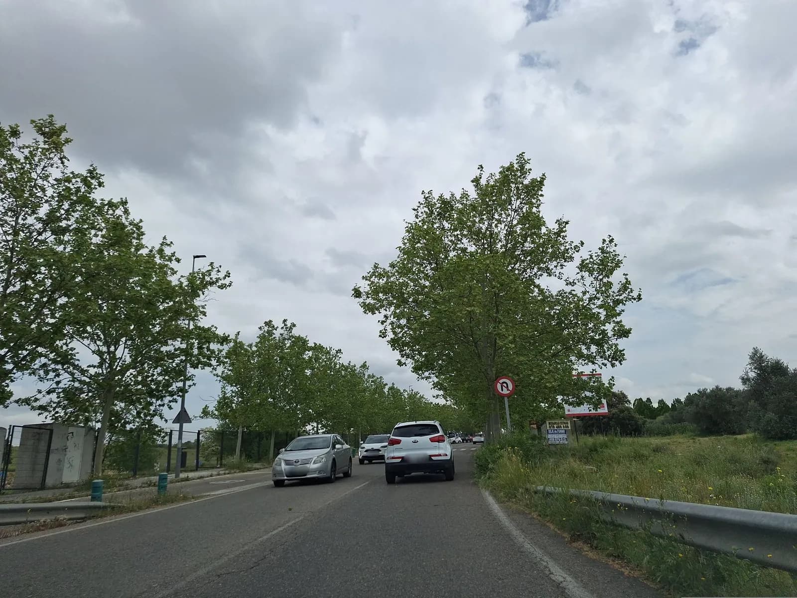 Aparcamiento gratuito en Avenida Amazonas Central en Aranjuez (Madrid)