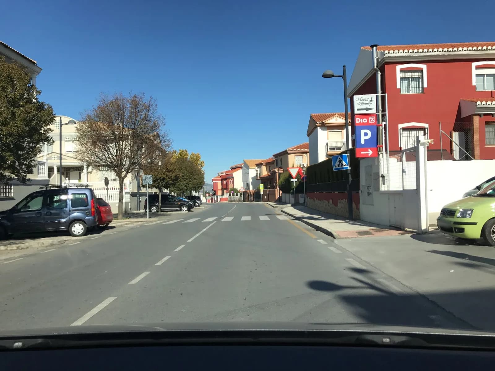 Aparcamiento gratuito en Avenida Andalucía en Cúllar Vega (Granada)