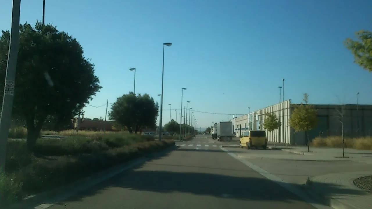 Aparcamiento gratuito en Avenida Castejón de Valdejasa en Villanueva de Gállego (Zaragoza)