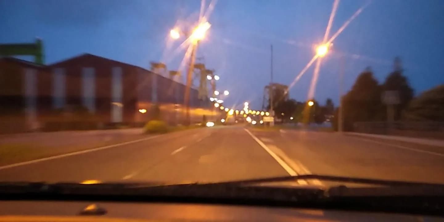 Aparcamiento gratuito en Avenida da Cooperación en Fene (A Coruña)
