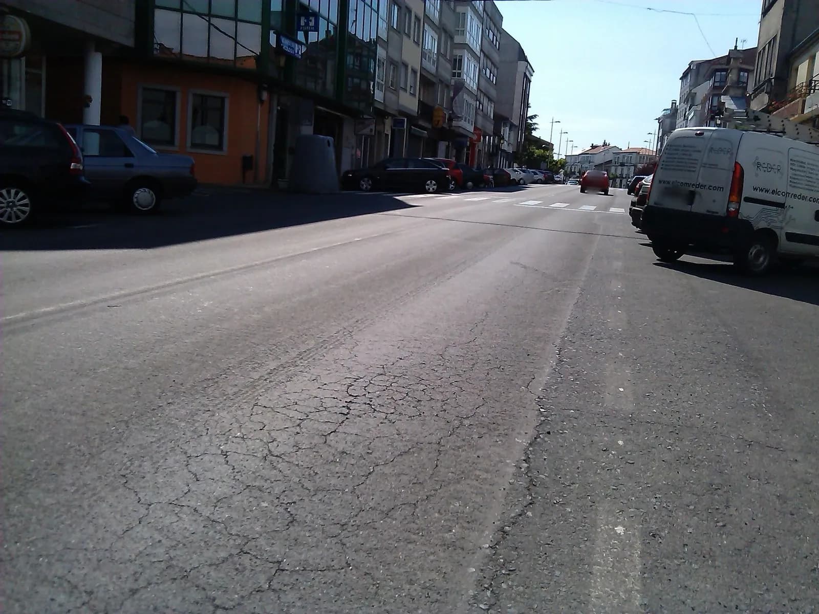 Aparcamiento gratuito en Avenida da Habana en Melide (A Coruña)