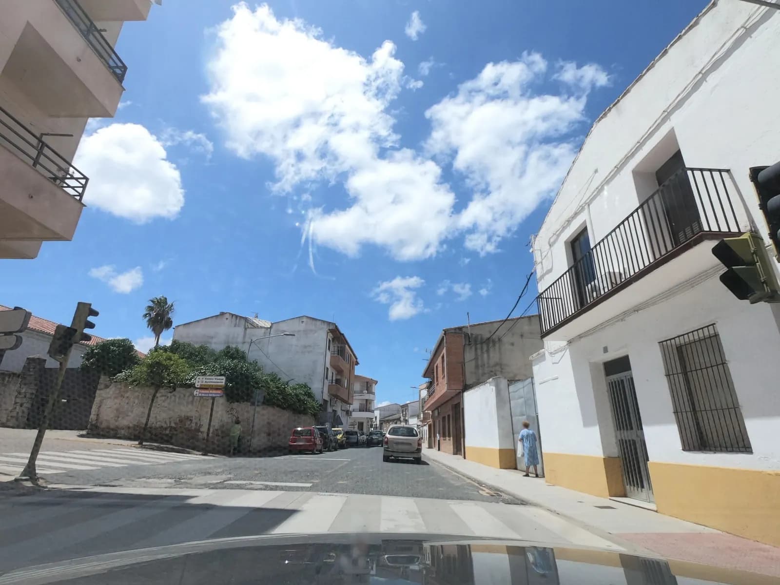Aparcamiento gratuito en Avenida de Badajoz en San Vicente de Alcántara (Badajoz)