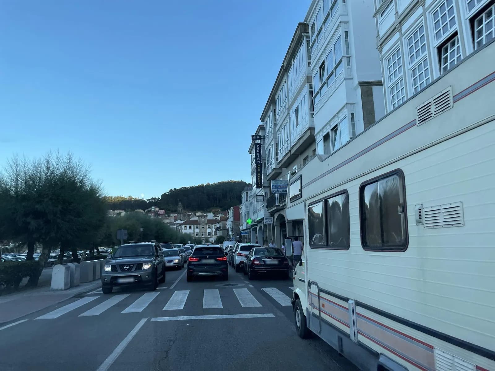 Aparcamiento gratuito en Avenida de Castelao en Muros (A Coruña)