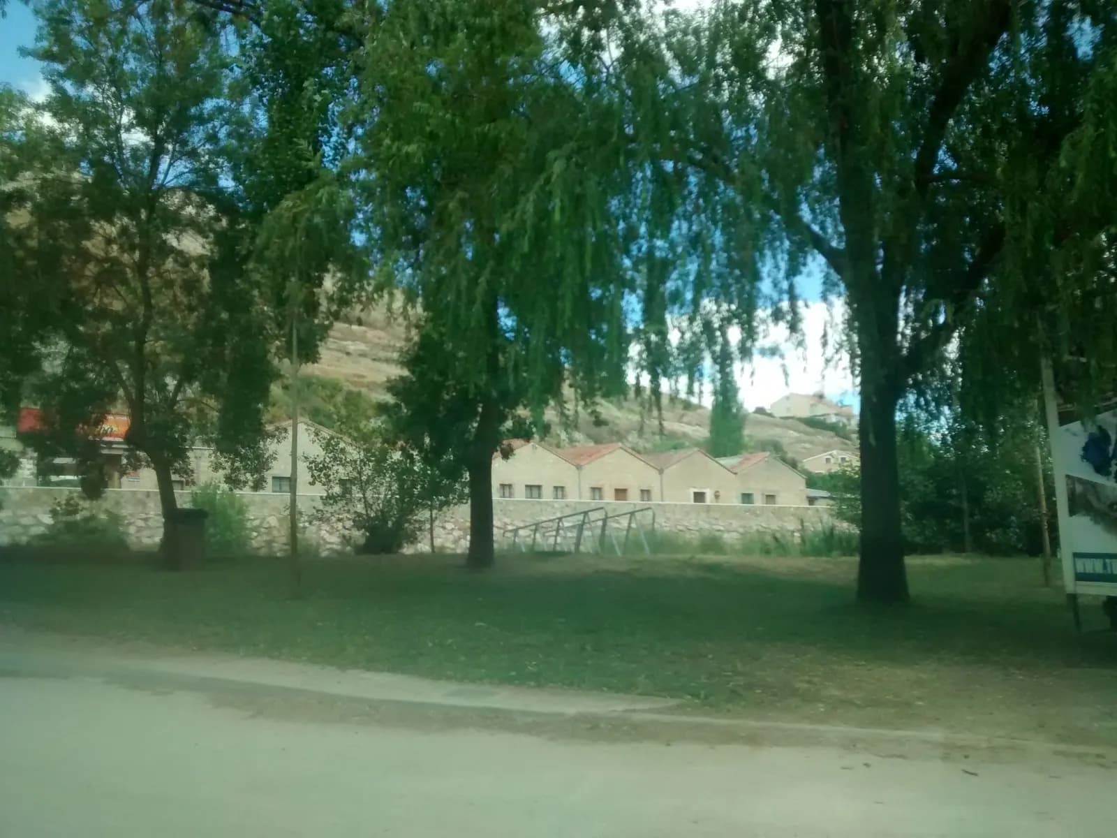 Aparcamiento gratuito en Avenida de la Concha en Ciudad Rodrigo (Salamanca)