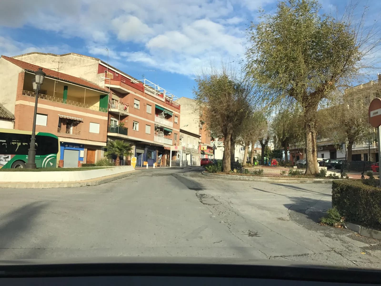 Aparcamiento gratuito en Avenida de la Estación en Atarfe (Granada)