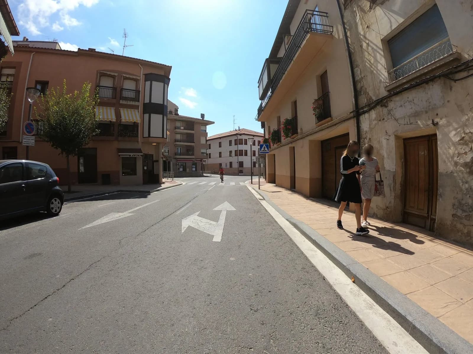 Aparcamiento gratuito en Avenida de Navarra en Oyón-Oion (Álava)