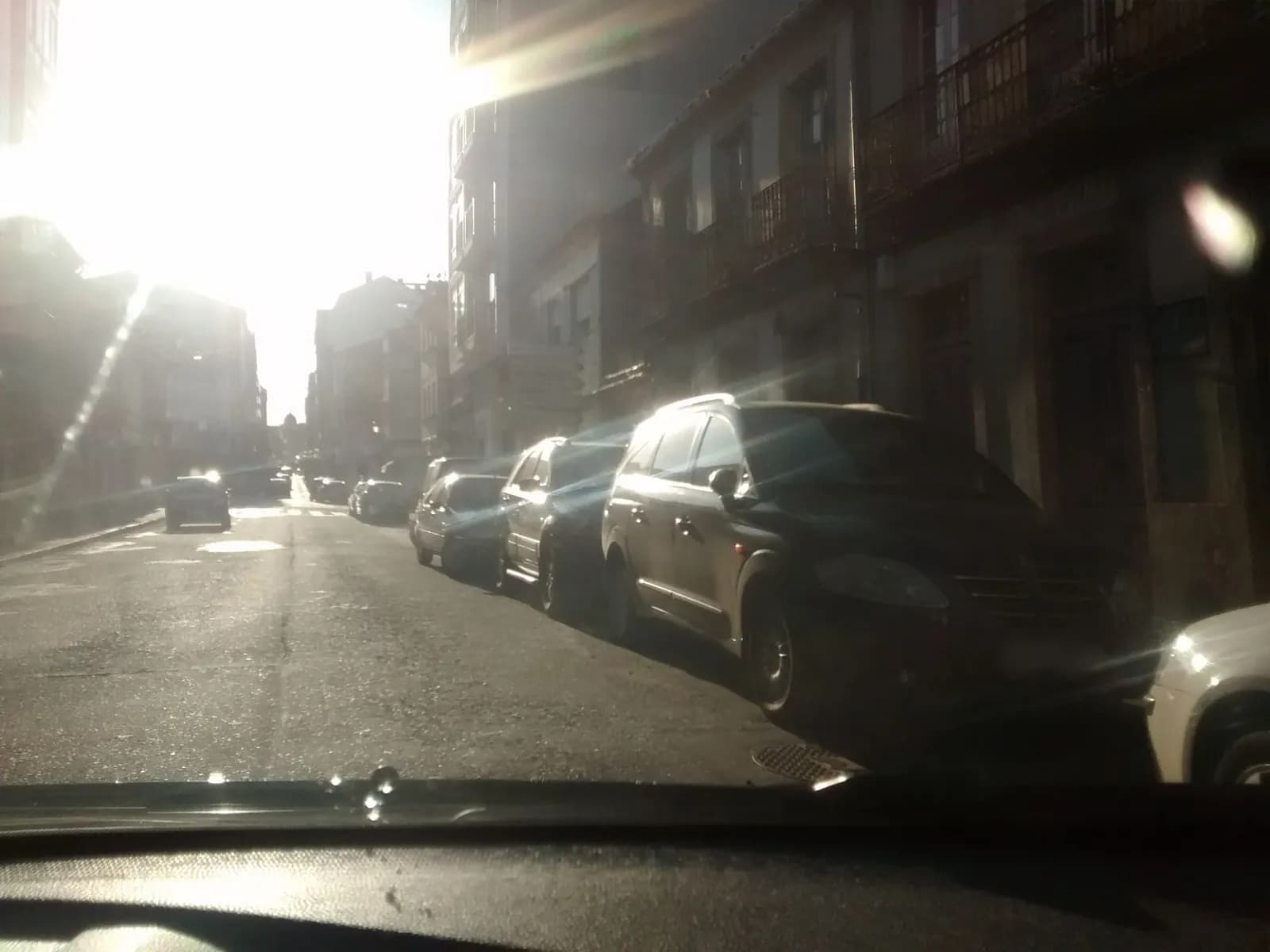 Aparcamiento gratuito en Avenida de Ponteareas en A Estrada (Pontevedra)