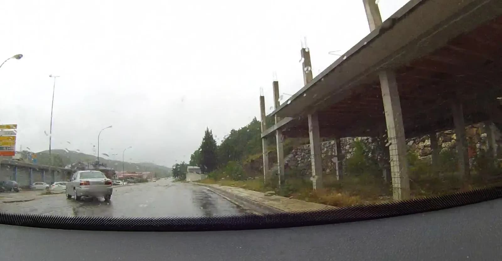 Aparcamiento gratuito en Avenida de San Miguel en Guardo (Palencia)