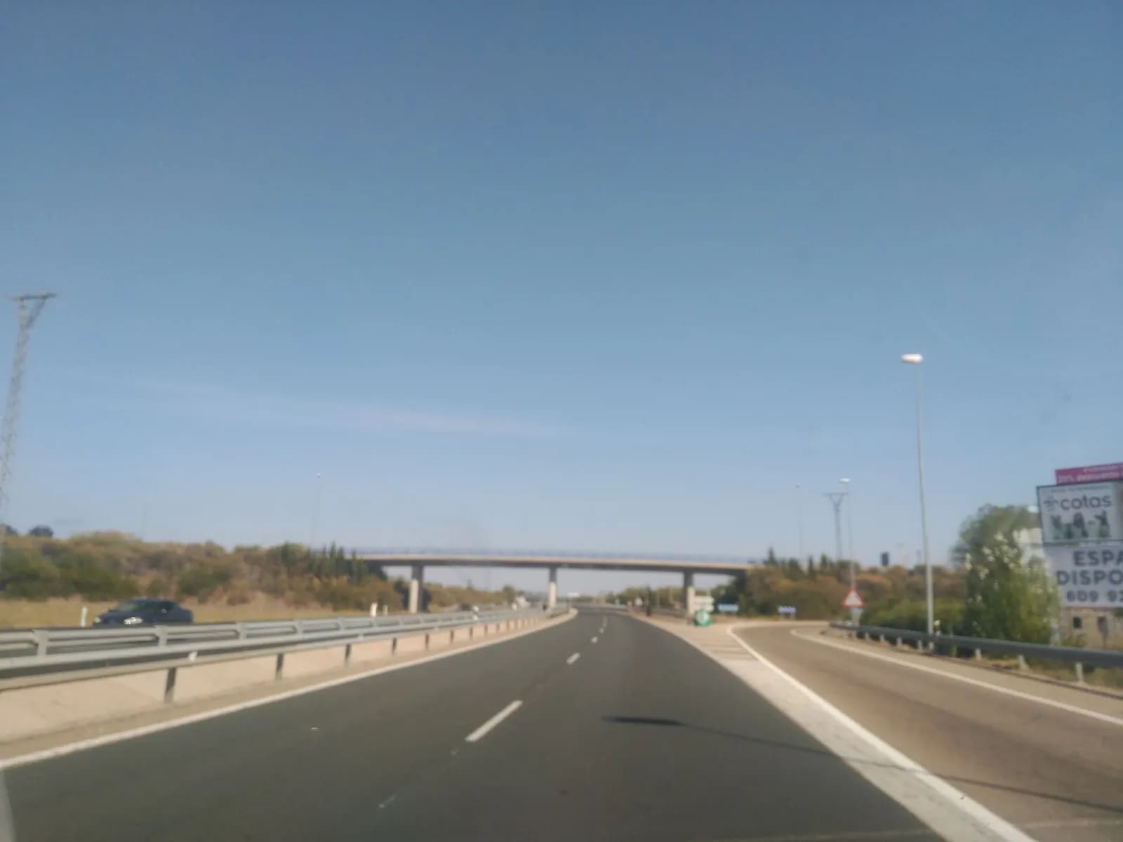 Aparcamiento gratuito en Avenida de Valladolid en Tudela de Duero (Valladolid)