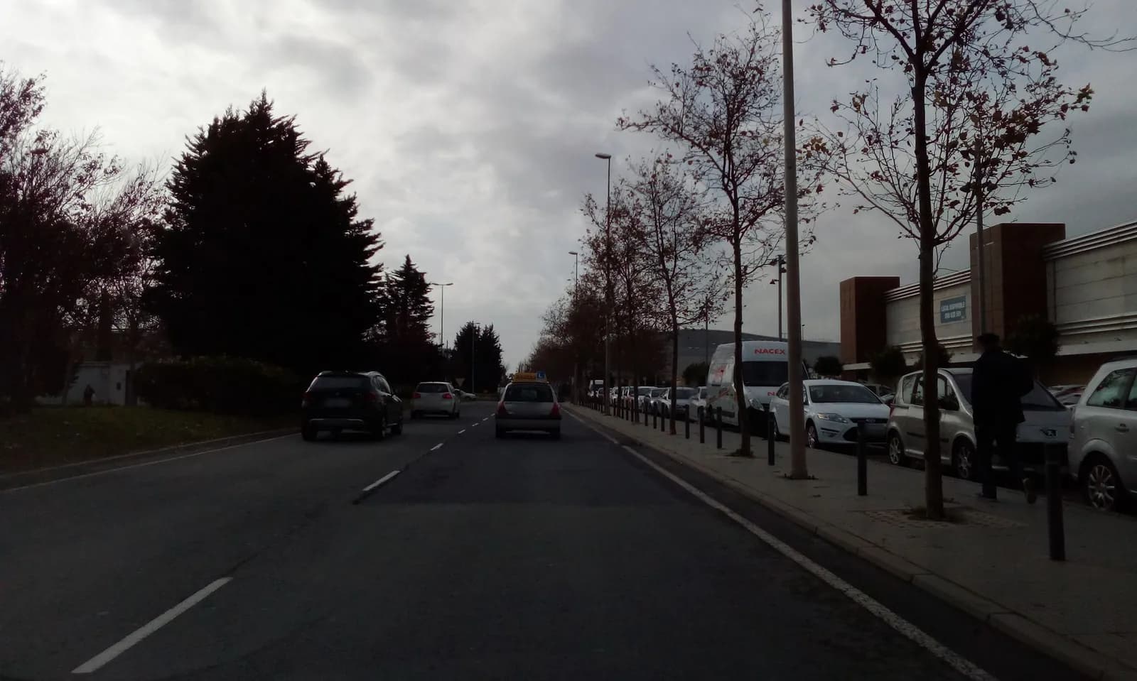 Aparcamiento gratuito en Avenida del Molino de la Vega en Huelva
