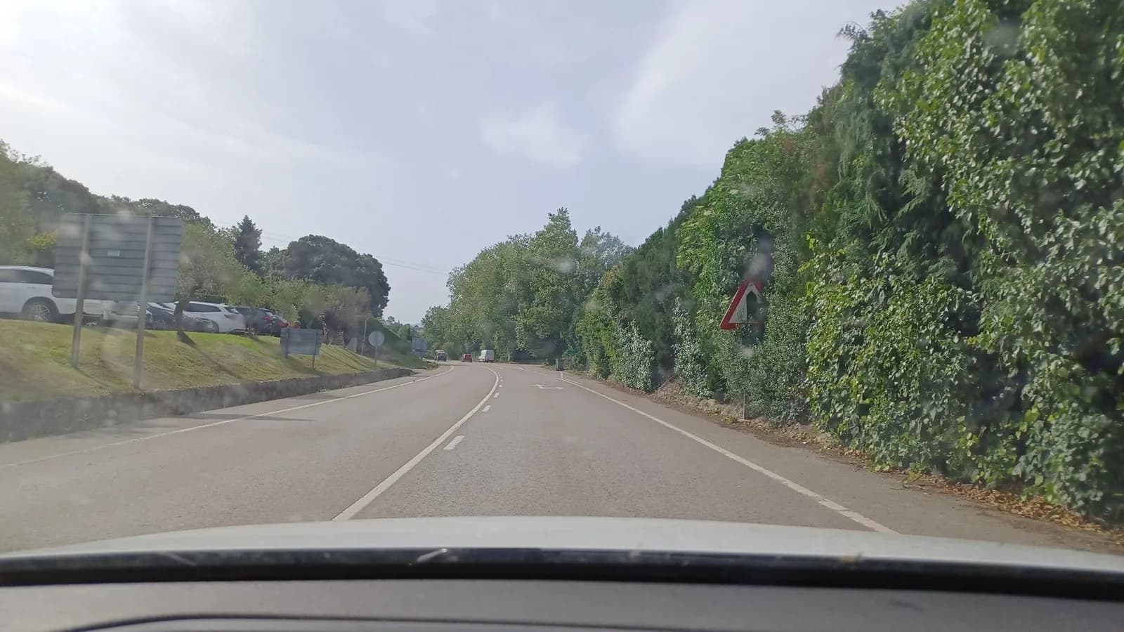 Aparcamiento gratuito en Avenida del Zoo en Santillana del Mar (Cantabria)
