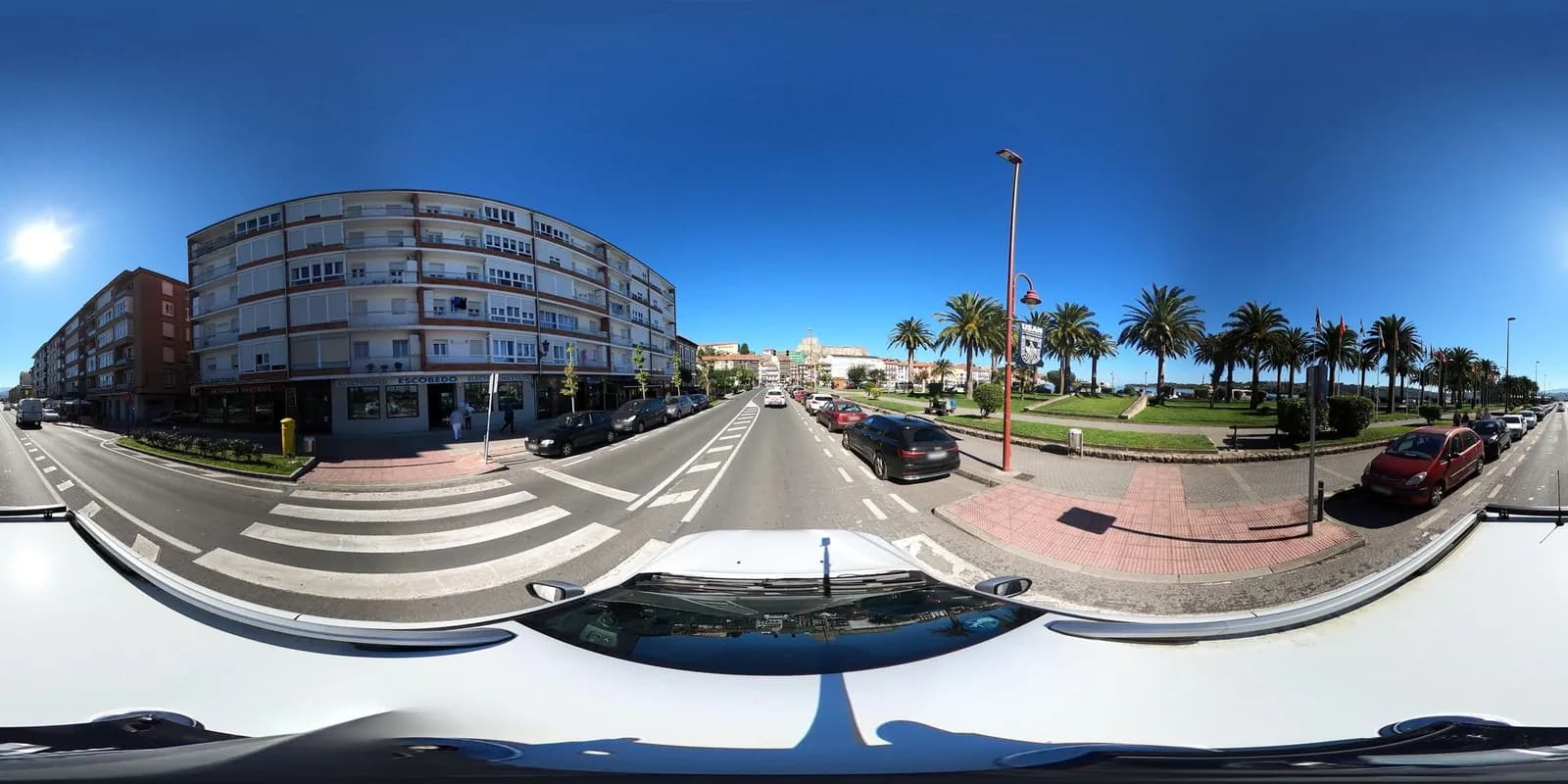 Aparcamiento gratuito en Avenida Miramar en San Vicente de la Barquera (Cantabria)