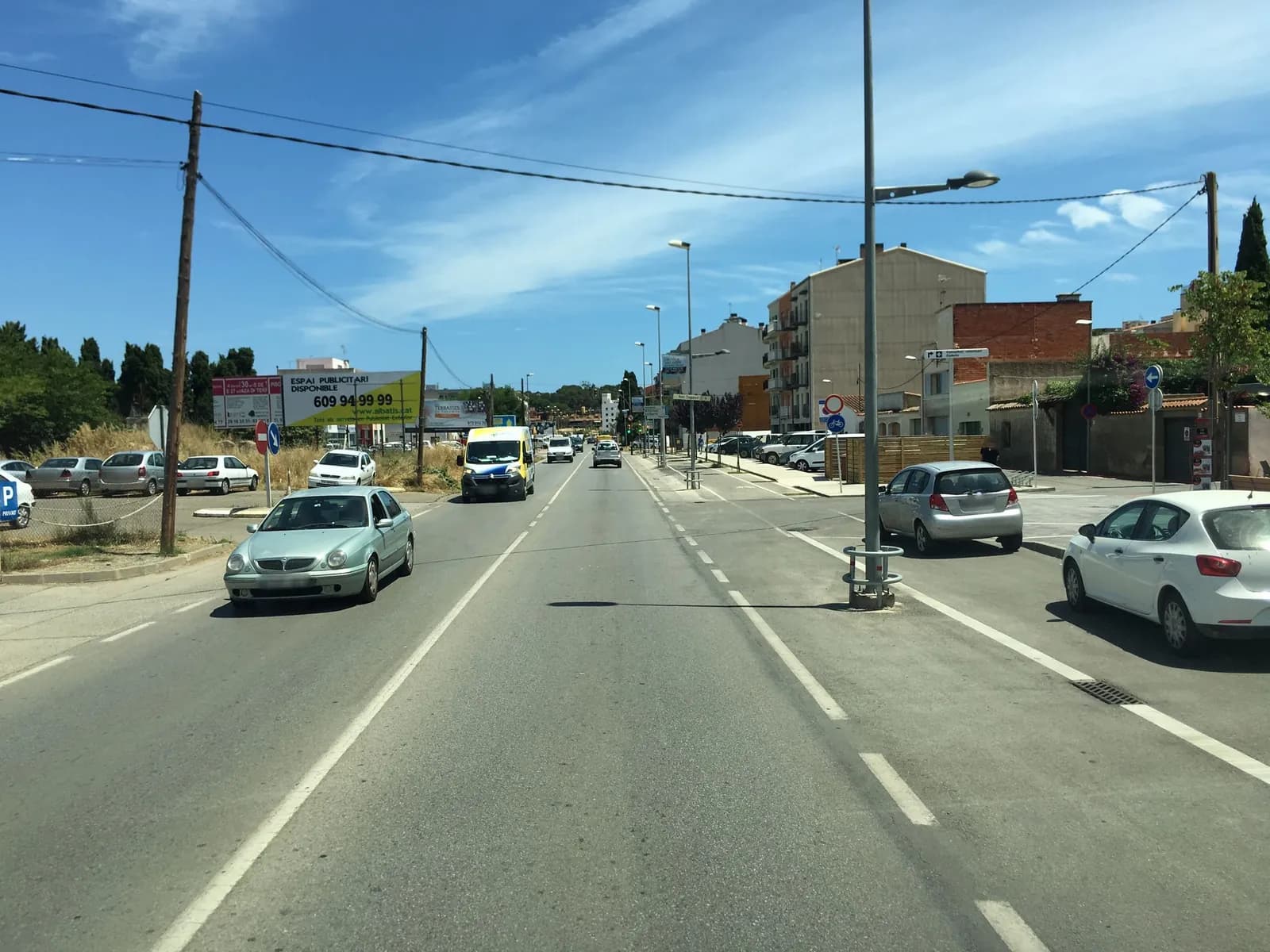 Aparcamiento gratuito en Avinguda de Catalunya en Palamós (Girona)