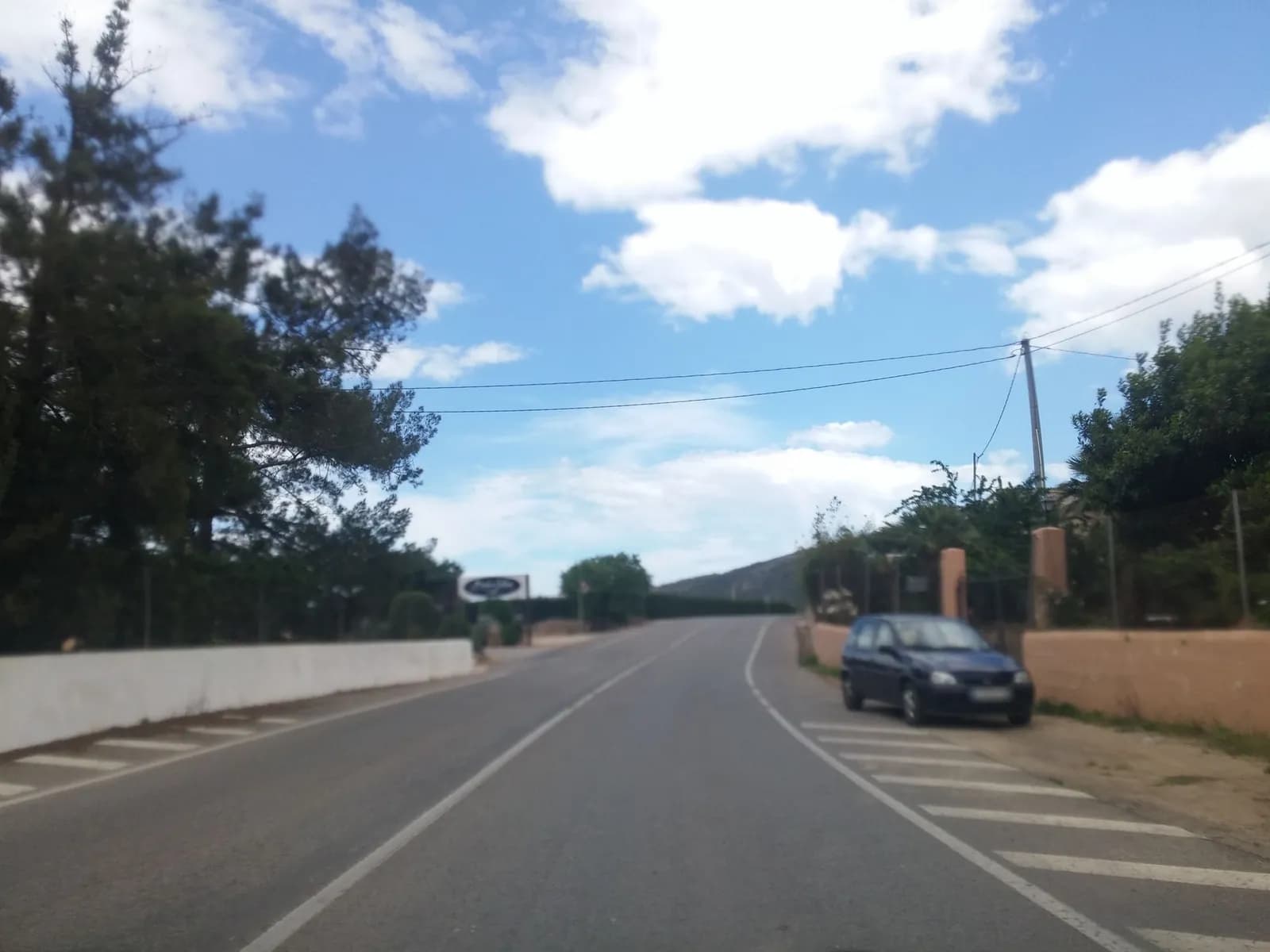 Aparcamiento gratuito en avinguda de la Generalitat Vale en Xaló (Alicante)
