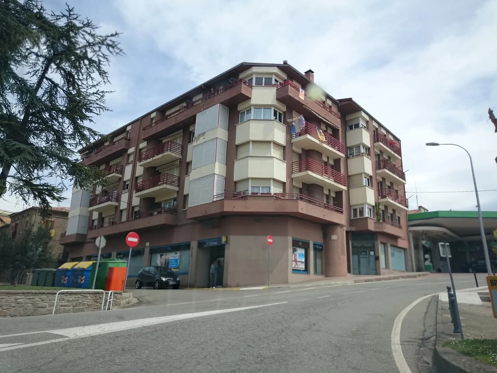 Aparcamiento gratuito en Avinguda de Pau Casals en Prats de Lluçanès (Barcelona)