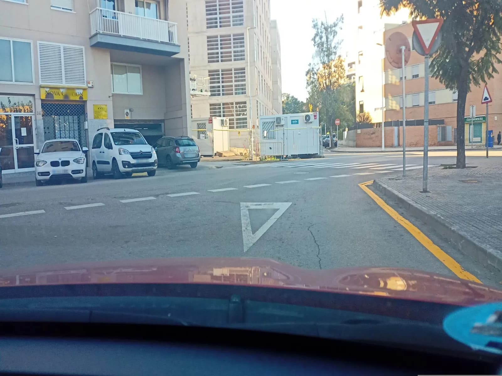 Aparcamiento gratuito en Avinguda Guatemala en Sant Andreu de la Barca (Barcelona)