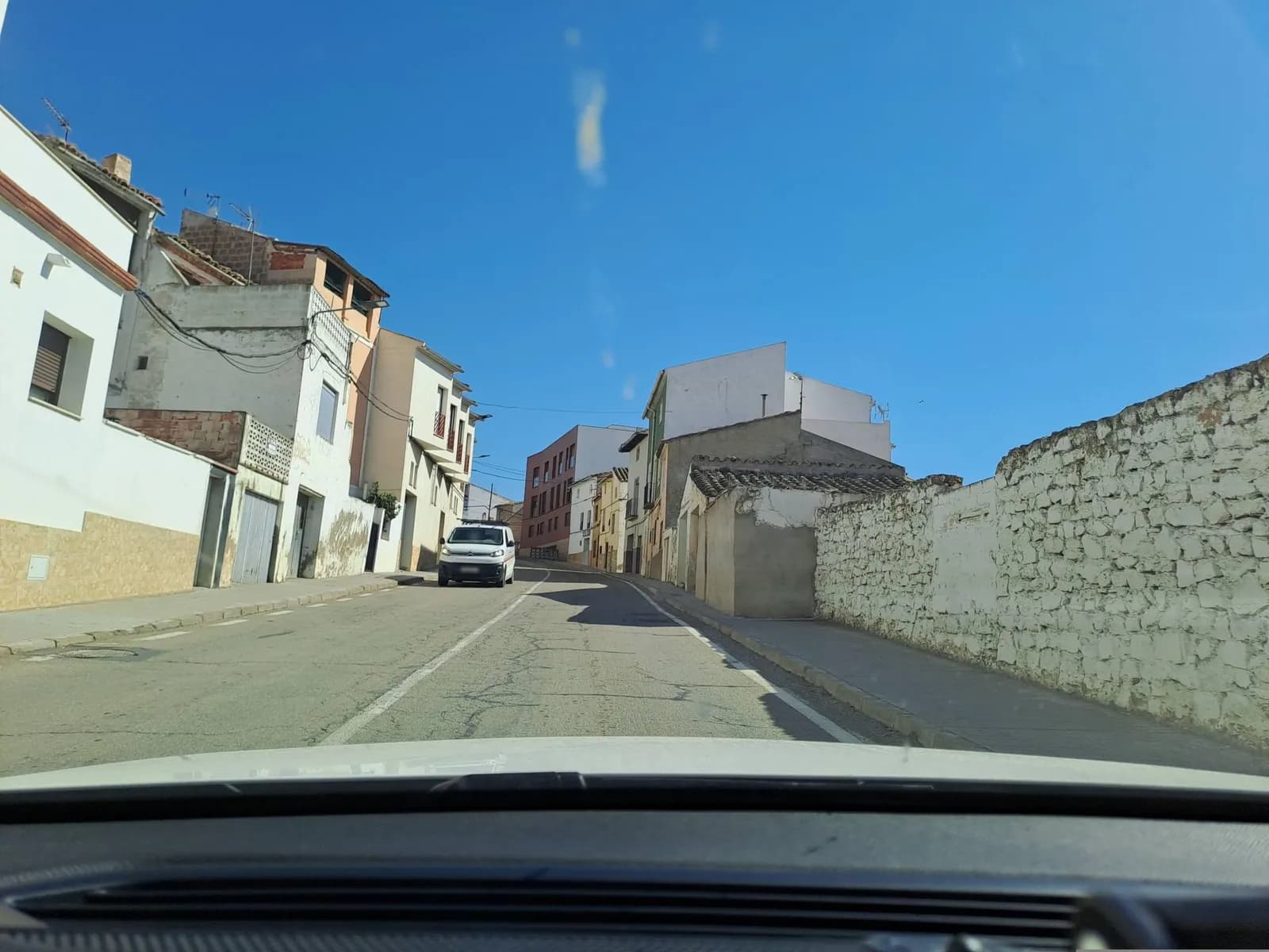 Aparcamiento gratuito en Bajada de San Antonio en Híjar (Teruel)