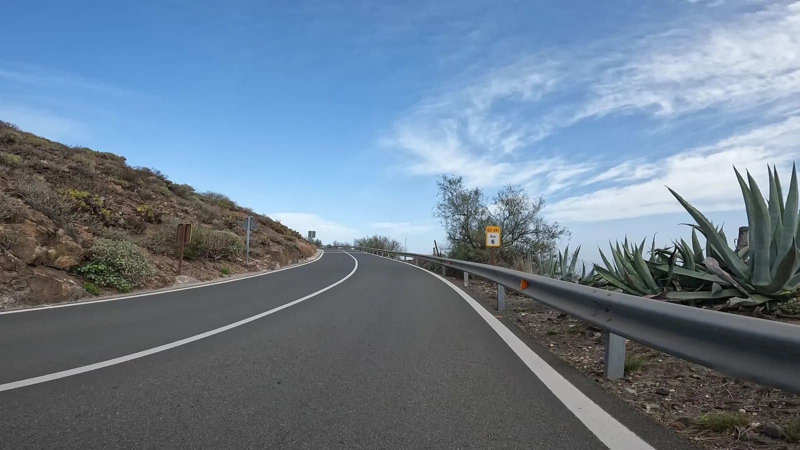 Aparcamiento gratuito en Barranco Valerón en Santa María de Guía de Gran Canaria (Las Palmas)
