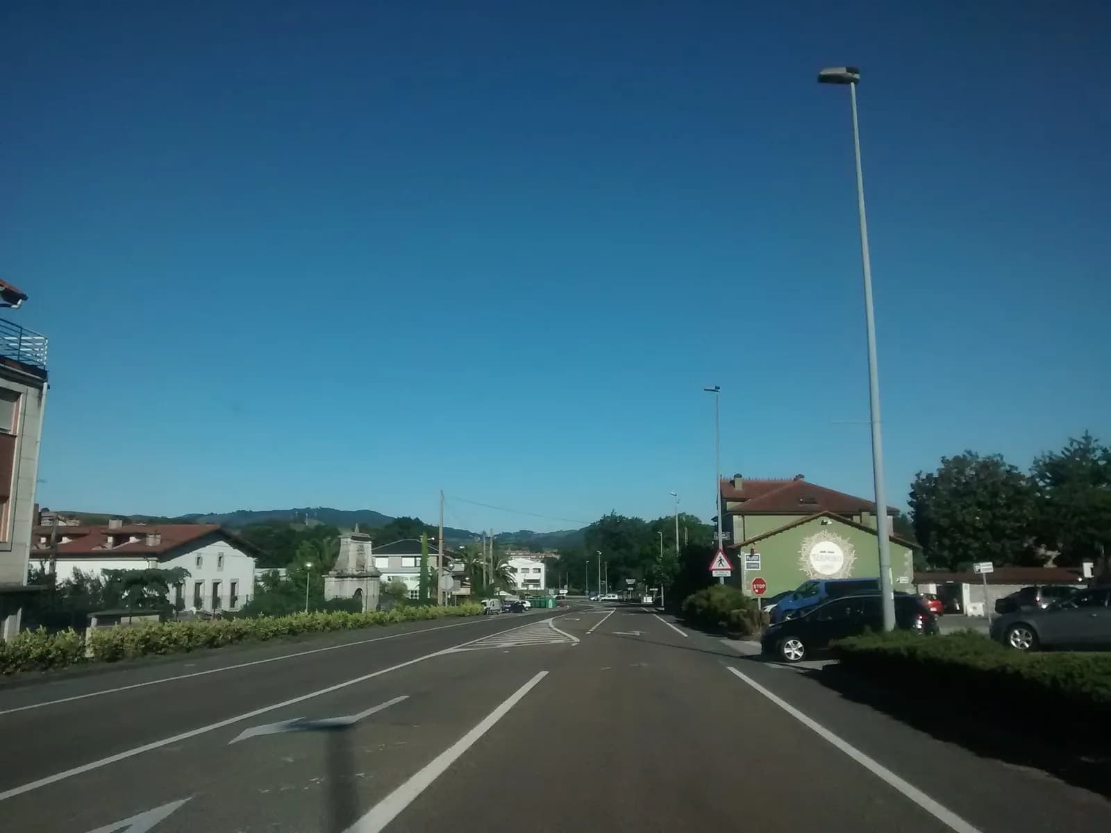Aparcamiento gratuito en Barrio La Plaza en Entrambasaguas (Cantabria)