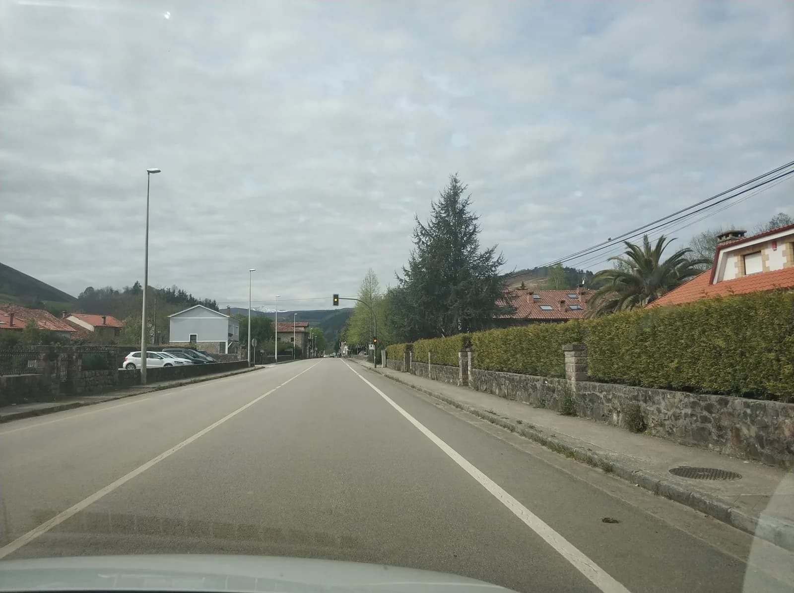 Aparcamiento gratuito en Barrio Monasterio en Ruente (Cantabria)