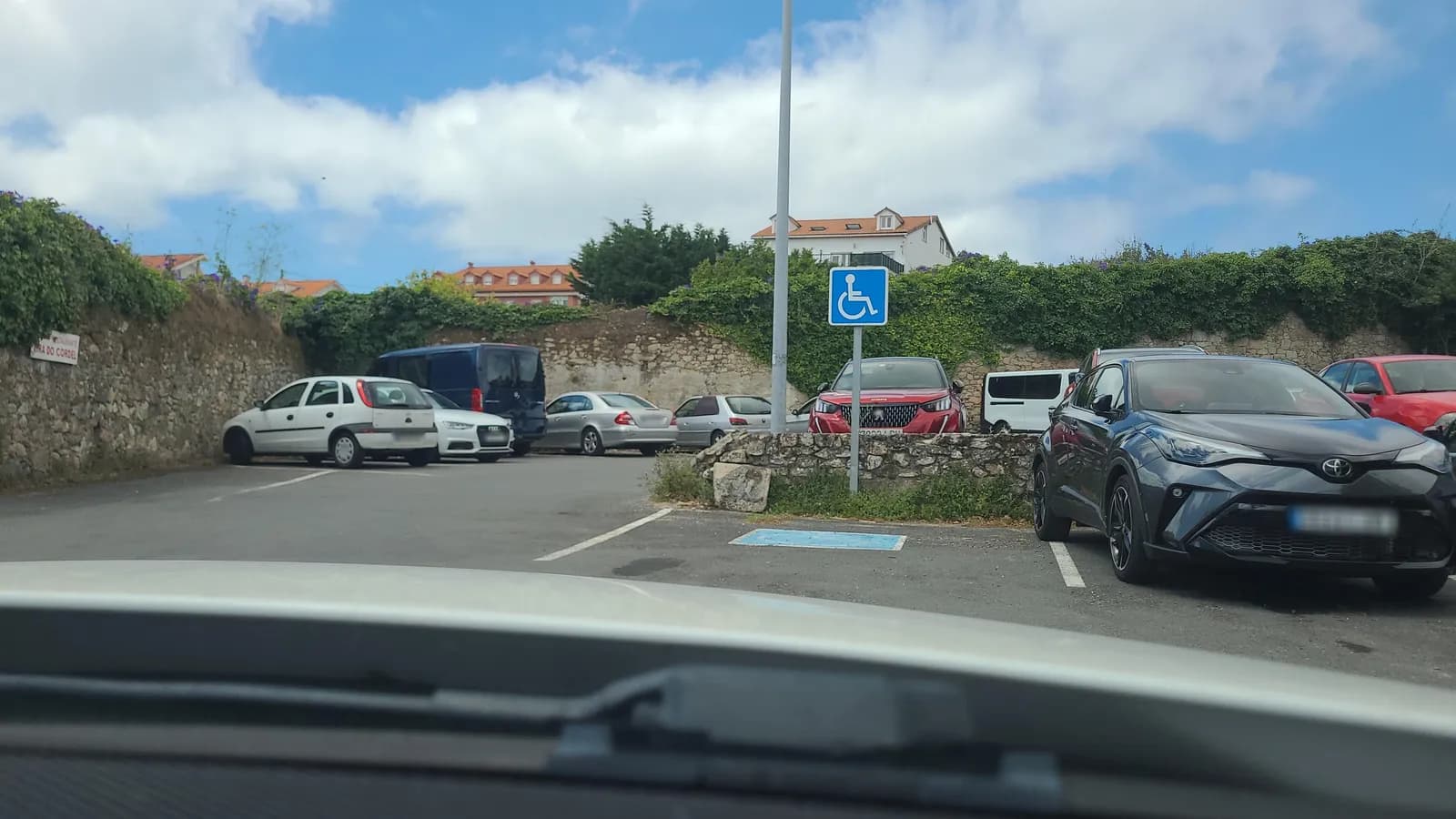 Aparcamiento gratuito (Beach parking) en Fisterra (A Coruña)