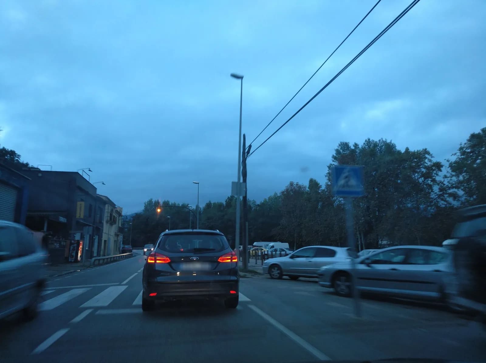 Aparcamiento gratuito en C-752 Carretera d'Anglès a Girona en Sant Julià del Llor i Bonmatí (Girona)