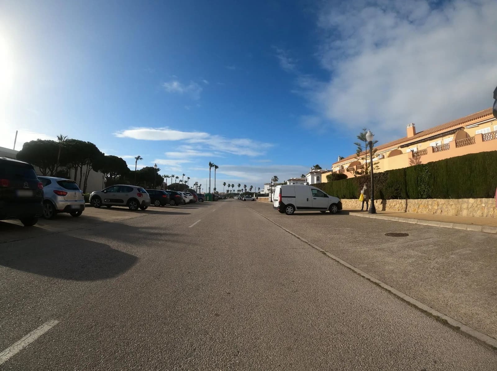 Aparcamiento gratuito en Calle Asdrúbal en Chiclana de la Frontera (Cádiz)