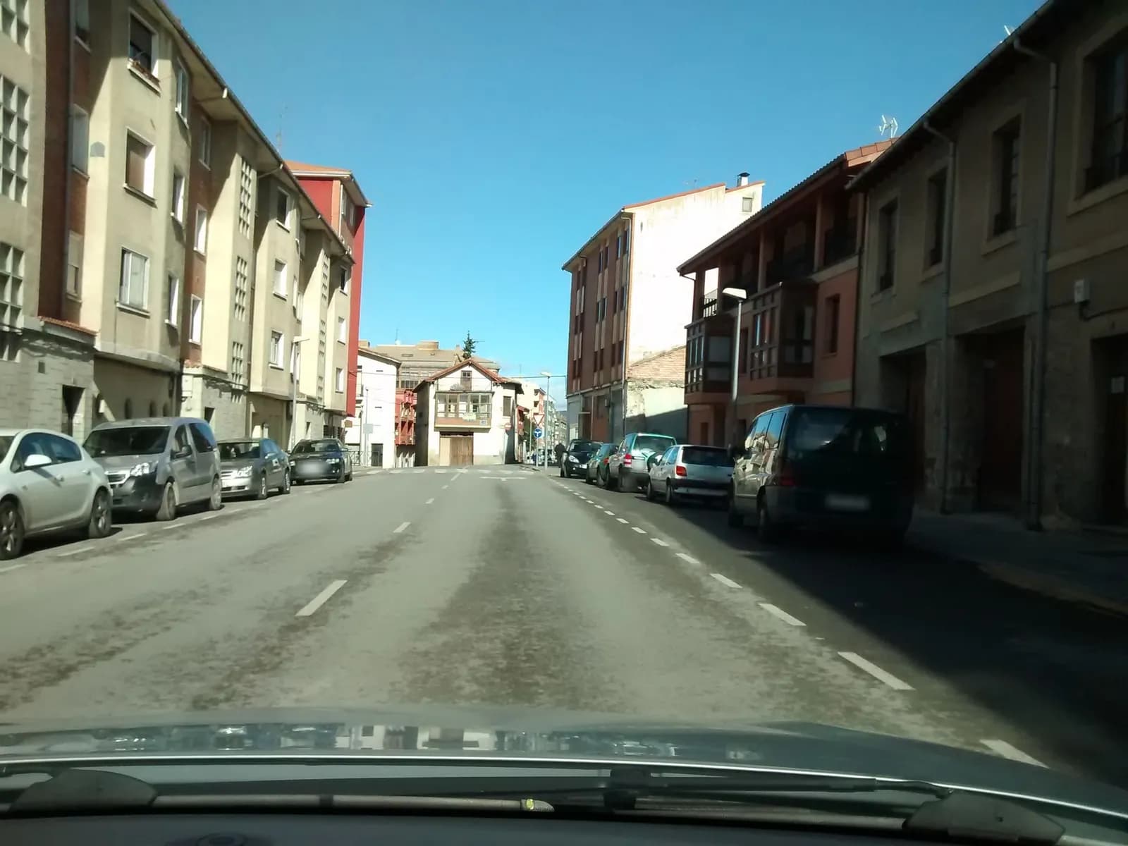 Aparcamiento gratuito en Calle Campo de la Feria en Medina de Pomar (Burgos)