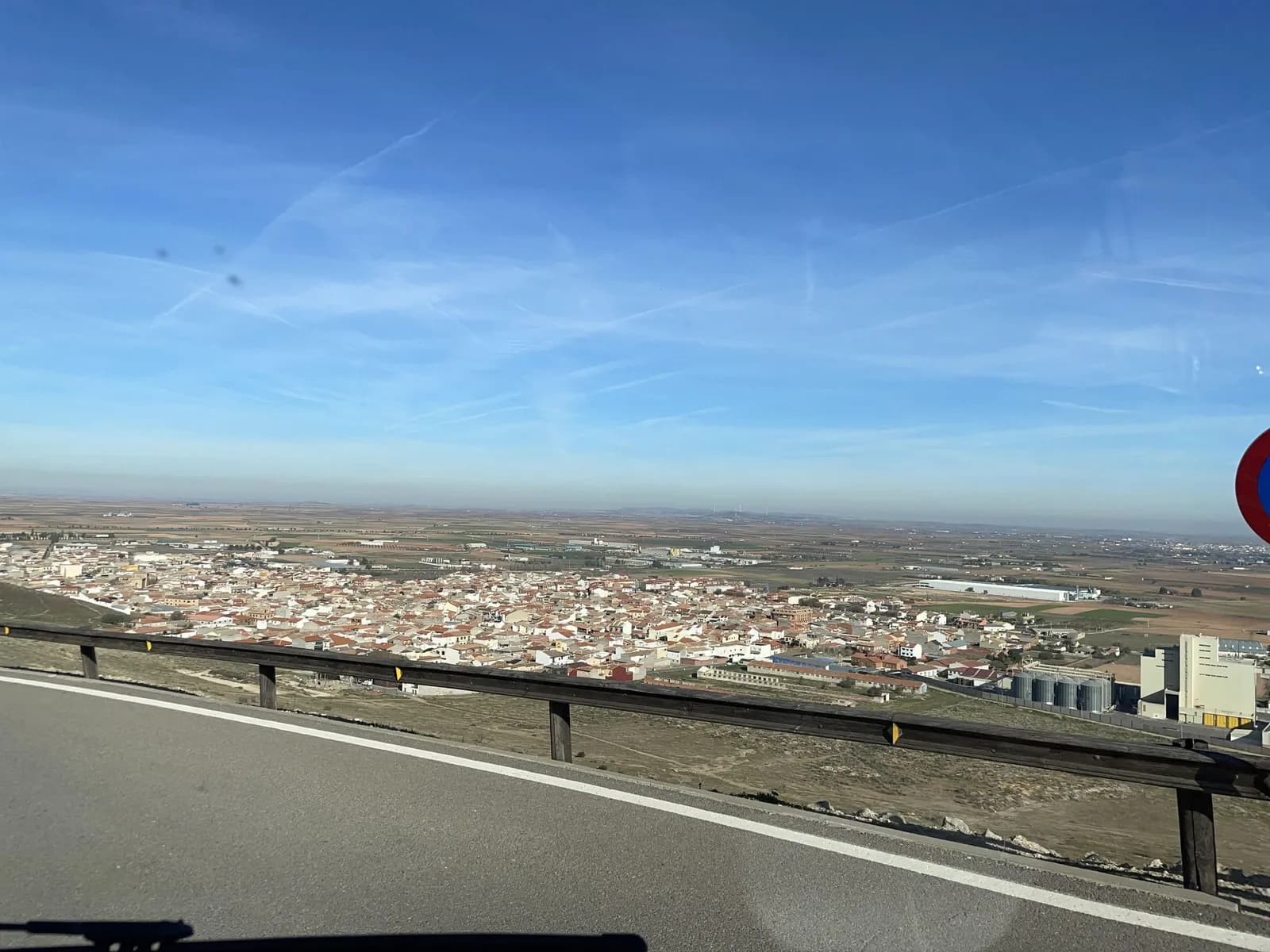 Parking gratuito en Consuegra (Cerro Calderico) en Consuegra (Toledo)