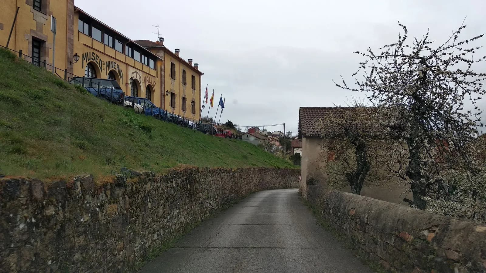 Aparcamiento gratuito en Calle Clerencio Rebolledo en Barruelo de Santullán (Palencia)