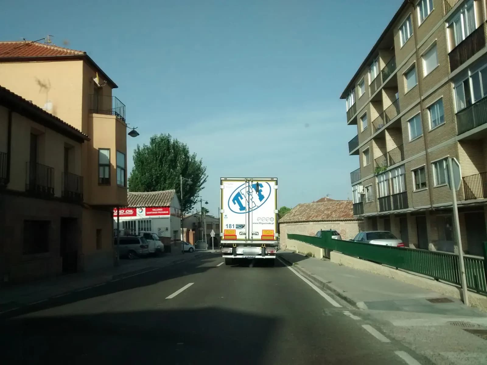 Aparcamiento gratuito en Calle Cruz de Salas en Borja (Zaragoza)