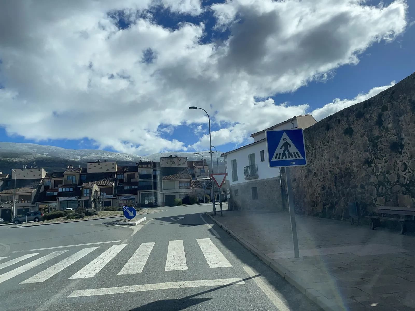 Aparcamiento gratuito en Calle de la Alhóndiga en Piedrahíta (Ávila)