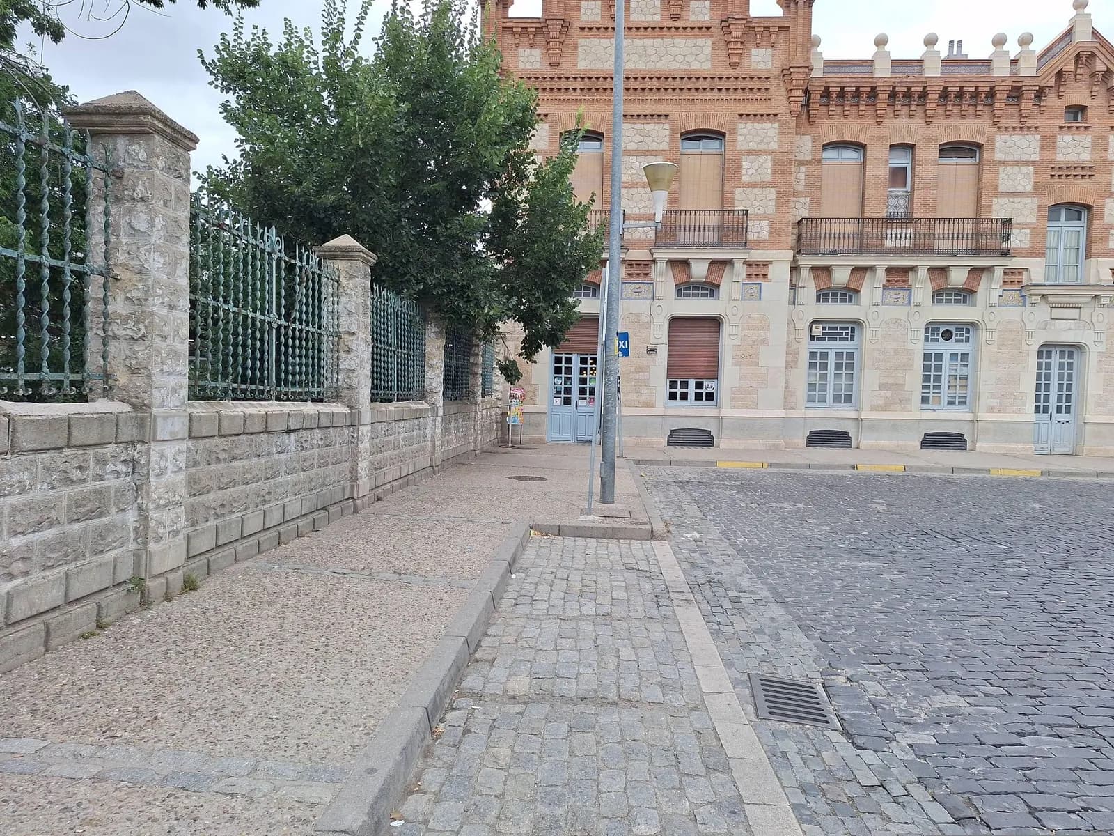 Aparcamiento gratuito en Calle de la Estación en Aranjuez (Madrid)