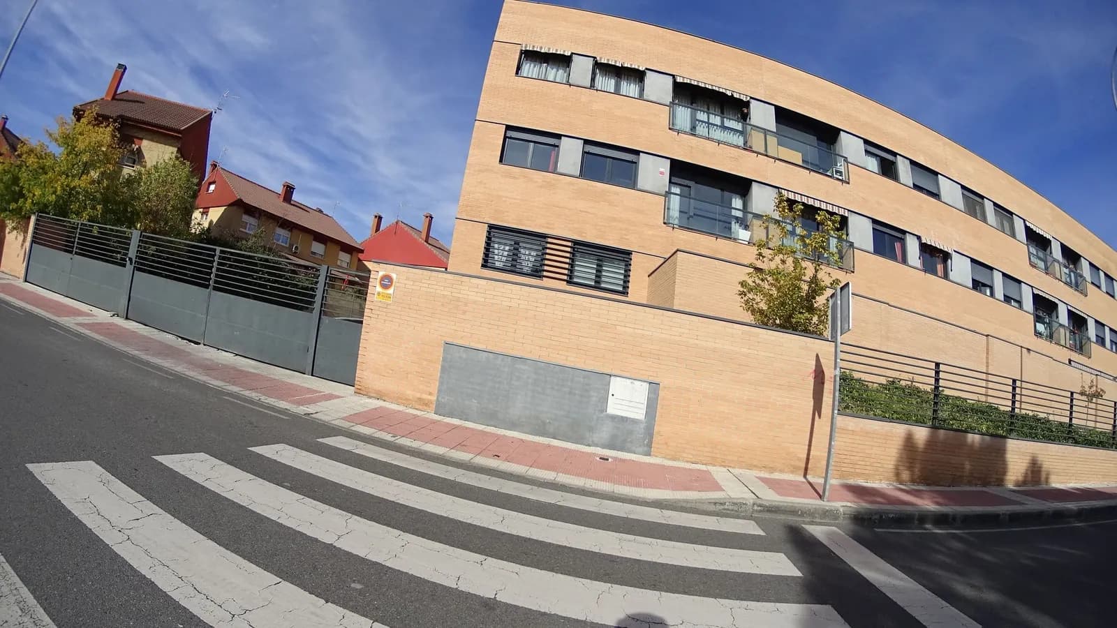 Aparcamiento gratuito en Calle de las Marismas en Collado Villalba (Madrid)