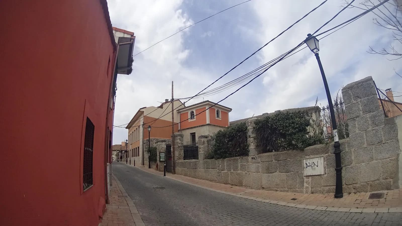 Aparcamiento gratuito en Calle del Cura en Colmenar Viejo (Madrid)