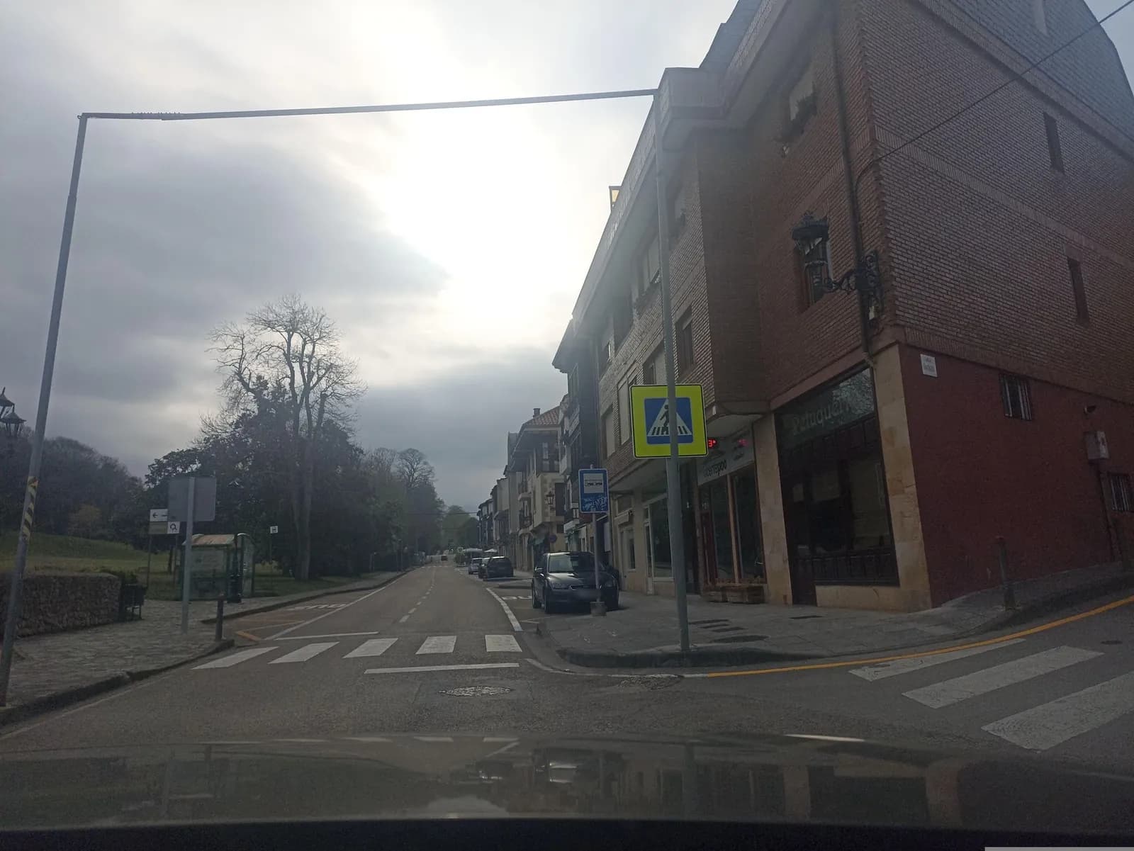 Aparcamiento gratuito en Calle del Marqués de Comillas en Comillas (Cantabria)