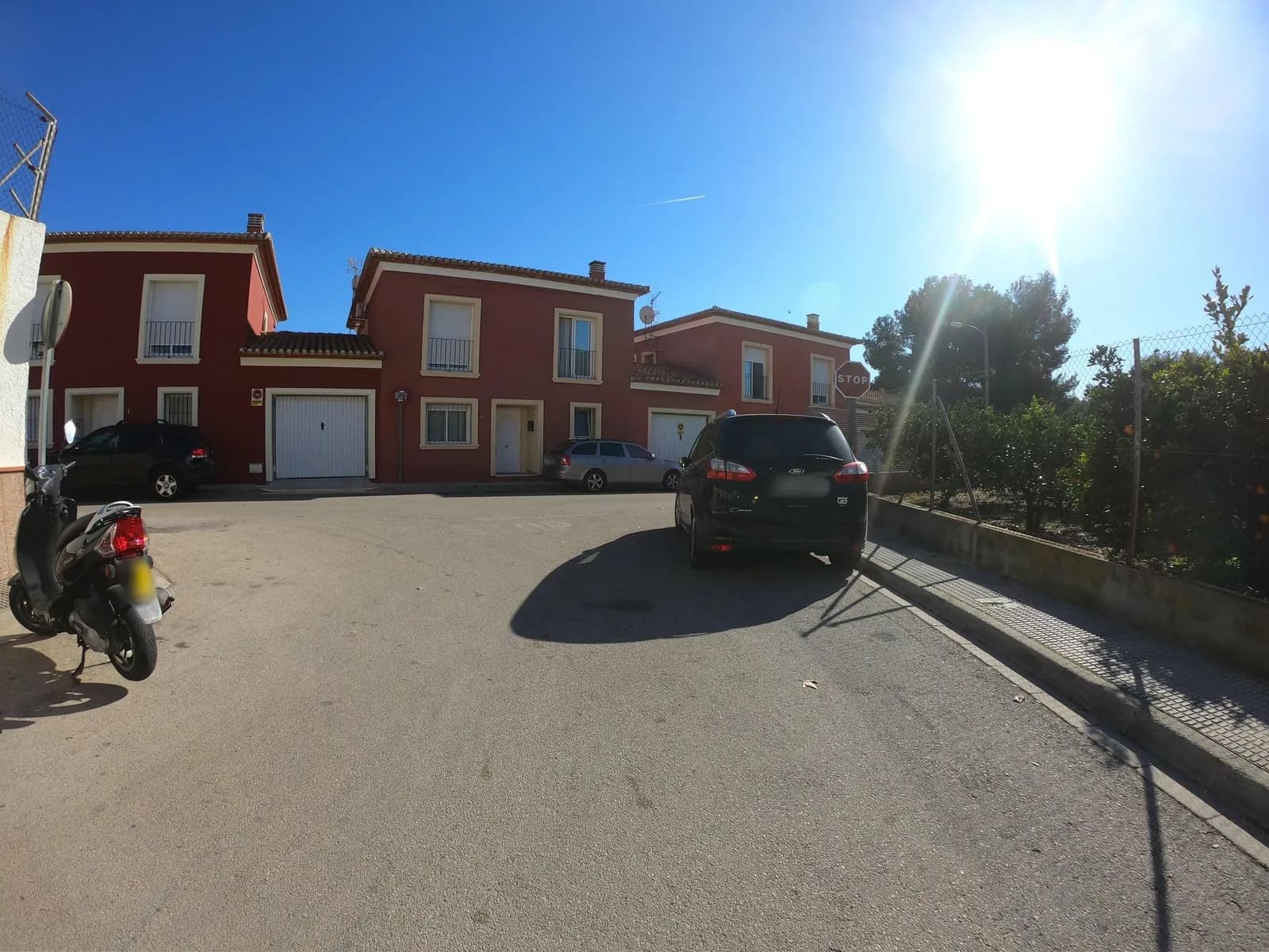 Aparcamiento gratuito en Calle Escuelas en Beniarbeig (Alicante)