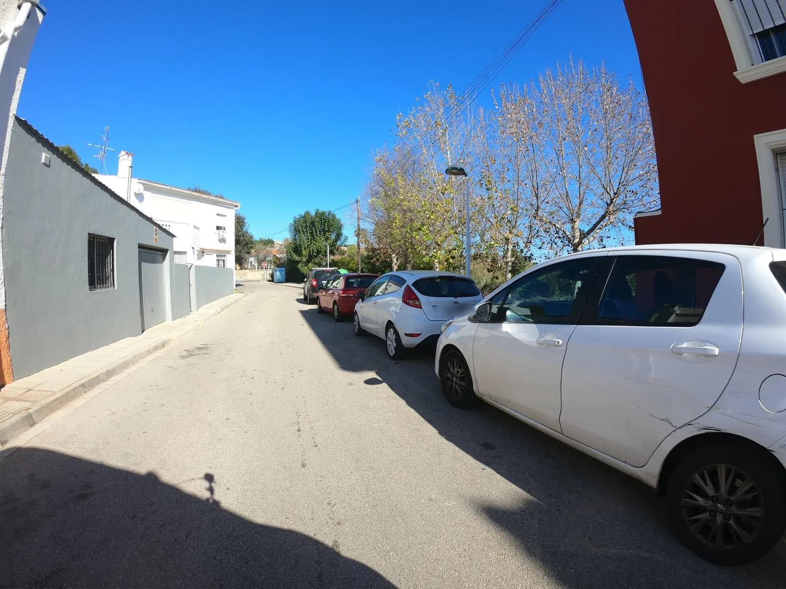 Aparcamiento gratuito en Calle Escuelas en Beniarbeig (Alicante)