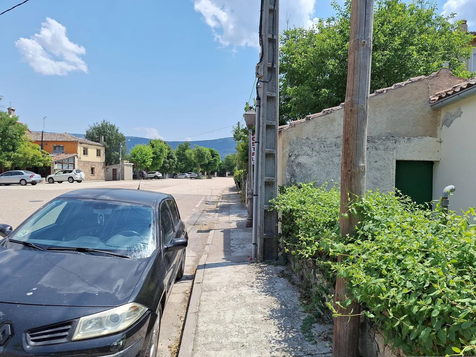 Aparcamiento gratuito en Calle Félix Rodríguez de la Fuente en Arcones (Segovia)