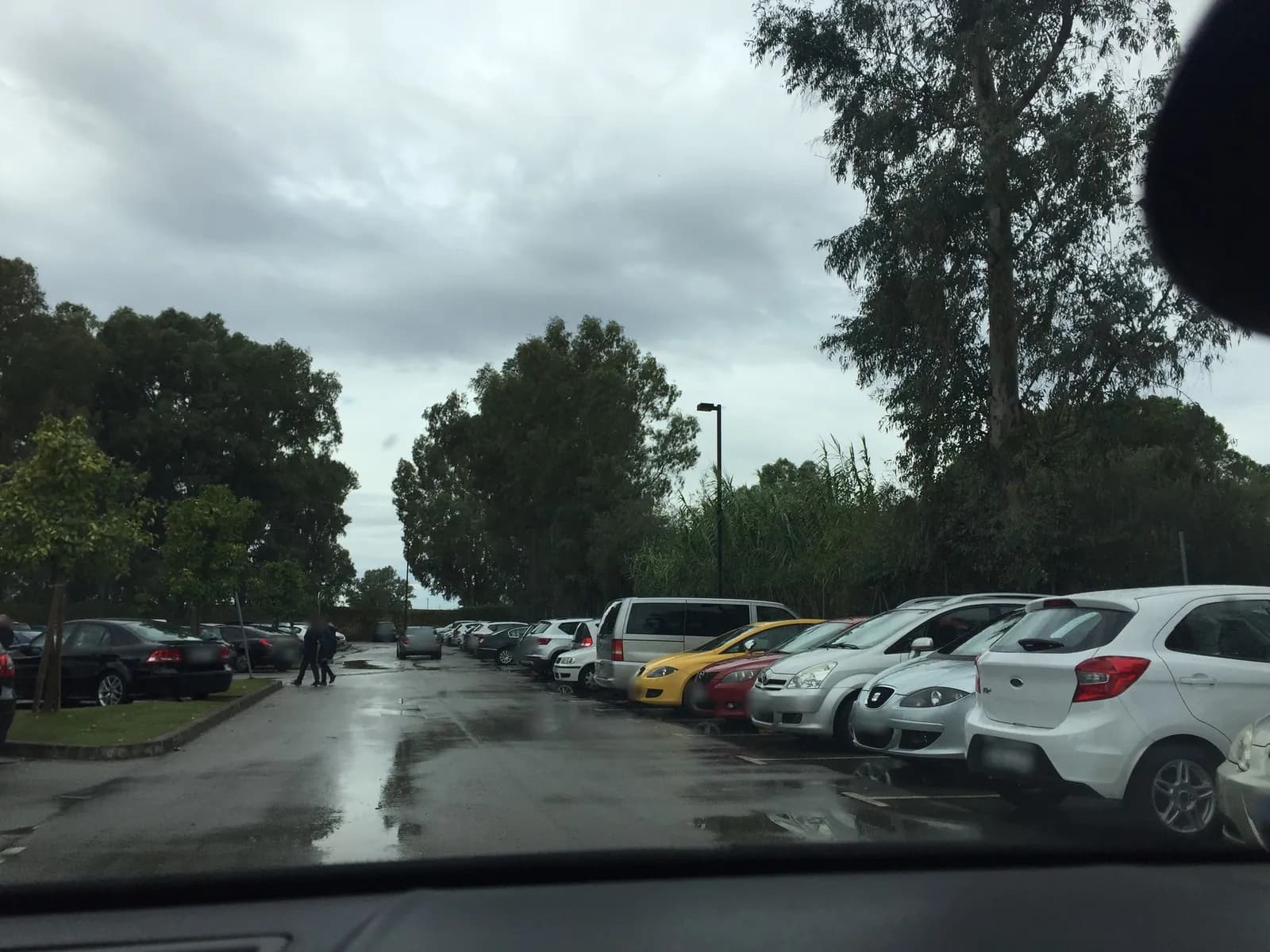Aparcamiento gratuito en Calle Finca los Espartales en La Rinconada (Sevilla)