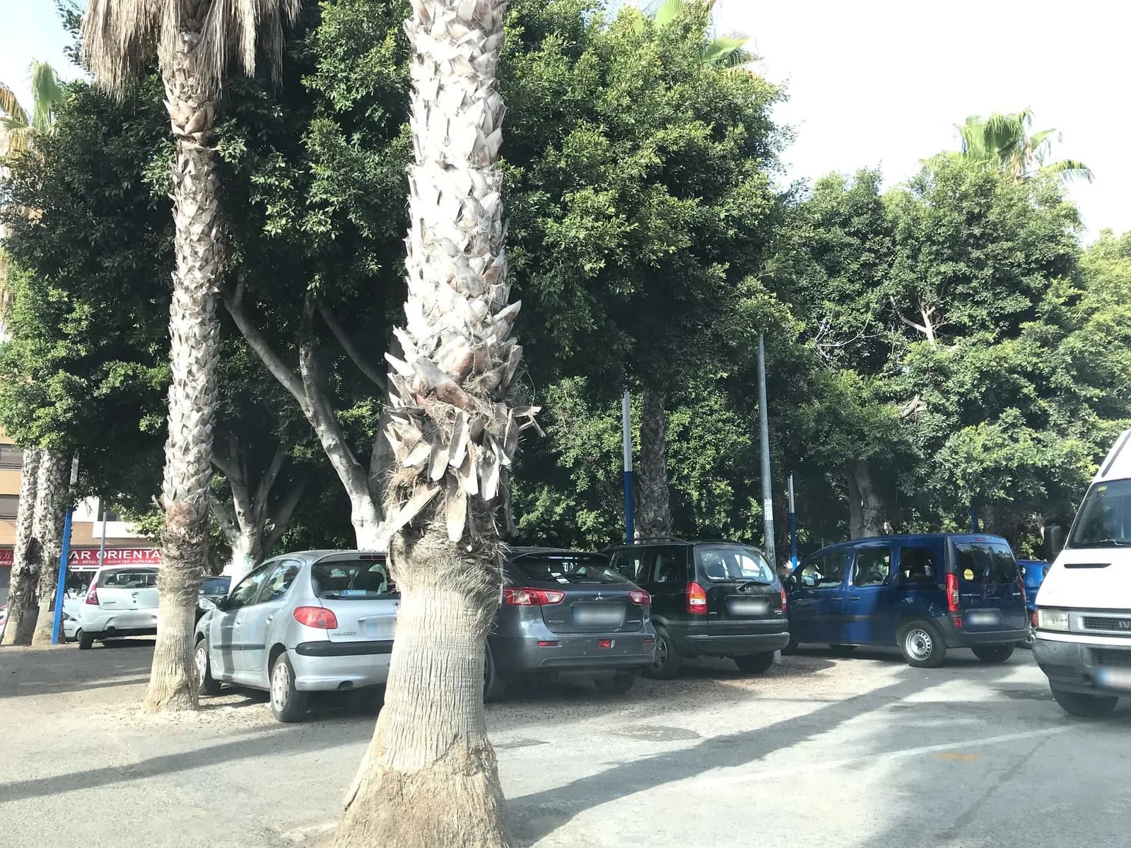 Aparcamiento gratuito en Calle Larache en Almuñécar (Granada)