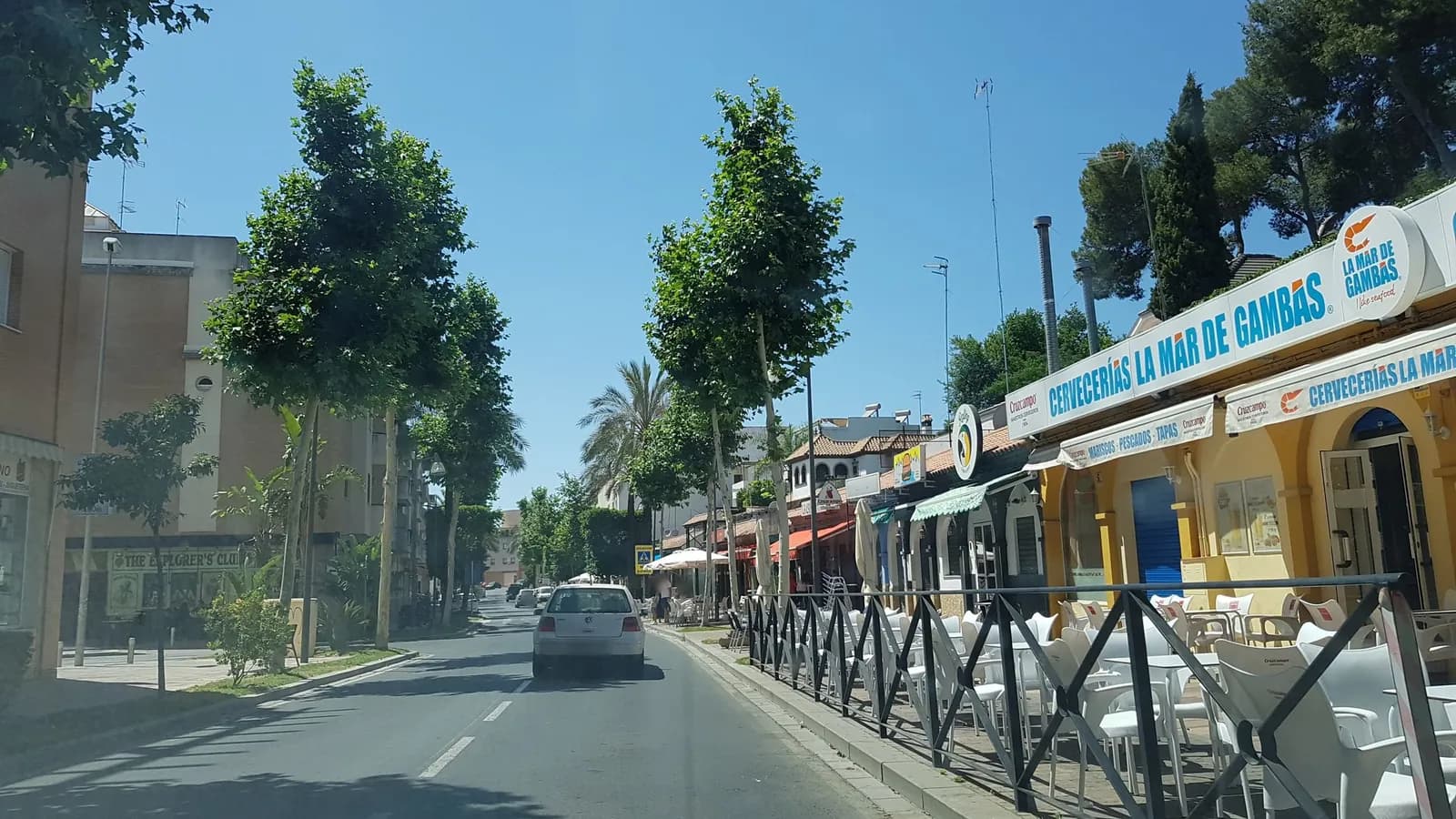Aparcamiento gratuito en Calle Molino de Cajul en Alcalá de Guadaíra (Sevilla)